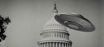 Header Critique : EARTH VS. THE FLYING SAUCERS (LES SOUCOUPES VOLANTES ATTAQUENT)
